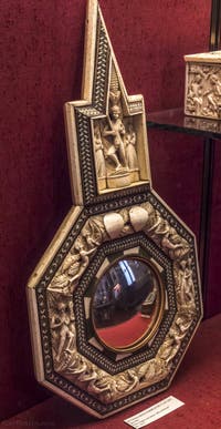 Atelier Embriachi, Miroir or, bois et marquetterie, XVe siècle, Musée du Bargello à Florence Italie