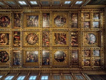 Giorgio Vasari, Giovanni Battista Naldini, Giovanni Stradano, Plafond de la Salle des Cinq Cents, dei Cinquecento, Palazzo Vecchio à Florence en Italie