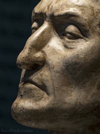 Masque mortuaire de Dante Alighieri, 1483, Palazzo Vecchio à Florence Italie