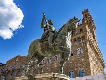 Giambologna, Monument équestre de Cosimo Cosme Ier de Médicis, 1594-1598, Piazza della Signoria à Florence Italie