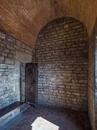 La cellule de Cosimo l'Ancien et Savonarole dans la Tour Arnolfo du Palazzo Vecchio à Florence en Italie