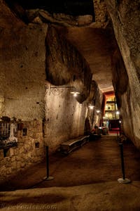 Le Tunnel et les salles de la Galeria Borbonica, le tunnel Bourbon à Naples en Italie