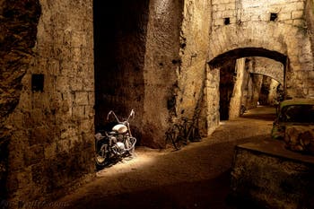 Le Tunnel et les salles de la Galeria Borbonica, le tunnel Bourbon à Naples en Italie