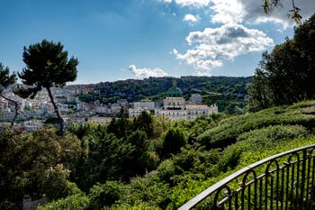 Les jardins du belvédère du palais royal Capodimonte à Naples