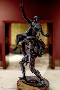 Giambologna, Le rapt d'une Sabine, musée Capodimonte à Naples en Italie