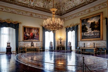 Les appartements royaux du palais Capodimonte à Naples en Italie