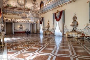 La salle de réception du palais royal Capodimonte à Naples en Italie