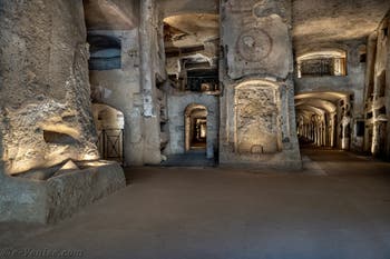 Vestibule inférieur des catacombes de San Gennaro à Naples en Italie