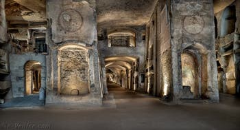 Vestibule inférieur des catacombes de San Gennaro à Naples en Italie