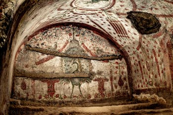 Fresque du paon, catacombes de San Gennaro à Naples en Italie