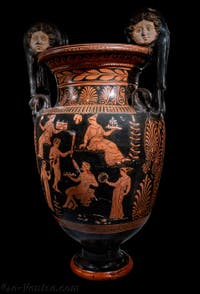 Cratère apulien à volutes, à figures rouges, Apothéose d'Hercule, scène de komos dionysiaque, Gallerie d'Italia Zevallos à Naples en Italie