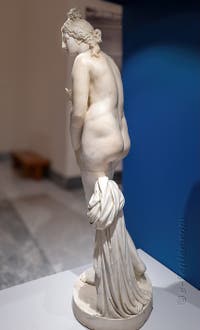Aphrodite pudique type capitoline, Herculanum, musée archéologique de Naples en Italie