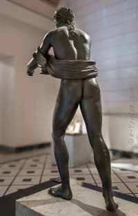 Apollon tirant à l’arc, Temple d'Apollon, Pompéi, musée archéologique de Naples en Italie