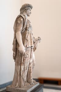 Flora Pomone mineure, Collection Farnèse, musée archéologique de Naples en Italie