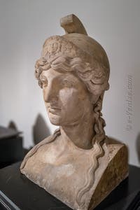 Buste d'Athéna, villa des Papyrus, Herculanum, musée archéologique de Naples en Italie