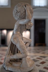 Atlas, Collection Farnèse, musée archéologique de Naples en Italie