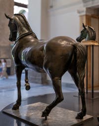 Cheval du quadrige de Néron, Herculanum, musée archéologique de Naples en Italie