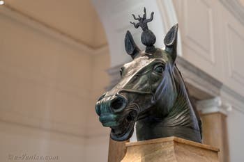 Tête de cheval du quadrige de Néron, Herculanum, musée archéologique de Naples en Italie