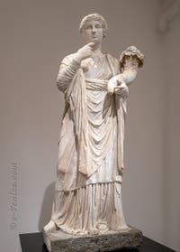 Concorde, édifice d'Eumachia, Pompéi, musée archéologique de Naples en Italie