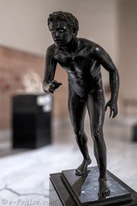 Coureurs, Villa des Papyrus, Herculanum, musée archéologique de Naples en Italie