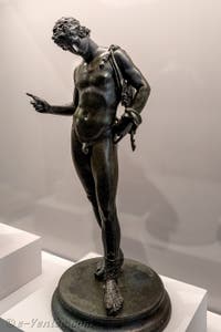 Dionysos Narcisse, Pompéi, musée archéologique de Naples en Italie