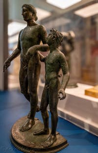 Dionysos et Ampélos, Casa di Pansa, Pompéi, musée archéologique de Naples en Italie