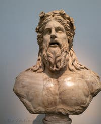 Bustes de divinités fluviales, éléments de fontaines, Collection Farnèse, musée archéologique de Naples en Italie