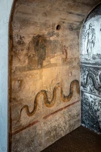 Niche du Sacrarium, Pompéi, Praedia di Giulia Felice, Musée Archéologique de Naples