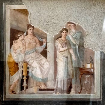 Fresque Habillage de la prêtresse, Herculanum, Palestra, Musée Archéologique de Naples