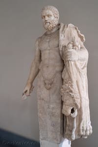 Hermès d'Hercule, Collection Farnèse, musée archéologique de Naples en Italie