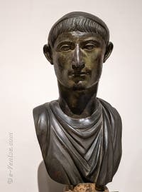 Buste d'homme, Tablinum, Villa des Papyrus, Herculanum, musée archéologique de Naples en Italie