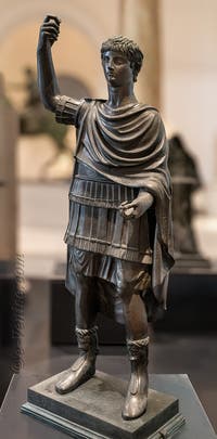 Jeune homme en armure, Quadrige de Néron, Herculanum, musée archéologique de Naples en Italie