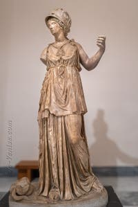 Minerve, collection Farnèse, musée archéologique de Naples en Italie