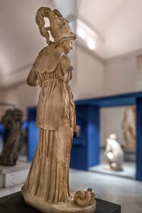 Minerve, collection Farnèse, musée archéologique de Naples en Italie