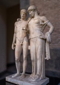 Oreste et Électre, Temple de Sérapis, Pozzuoli, musée archéologique de Naples en Italie