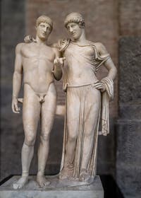 Oreste et Électre, Temple de Sérapis, Pozzuoli, musée archéologique de Naples en Italie