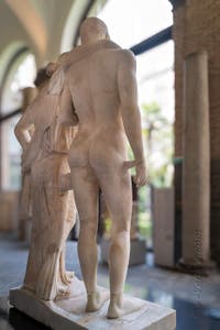 Oreste et Électre, Temple de Sérapis, Pozzuoli, musée archéologique de Naples en Italie