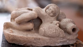 Petit pêcheur endormi, Casa della Seconda Fontana Piccola, Pompéi, musée archéologique de Naples en Italie