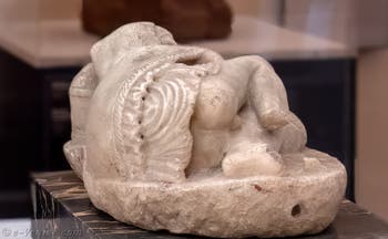 Petit pêcheur endormi, Casa della Seconda Fontana Piccola, Pompéi, musée archéologique de Naples en Italie