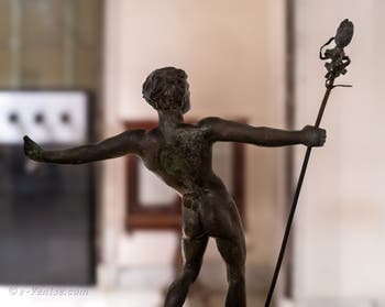 Satyre dansant avec un Thyrse, Villa des Papyrus, Herculanum, musée archéologique de Naples en Italie