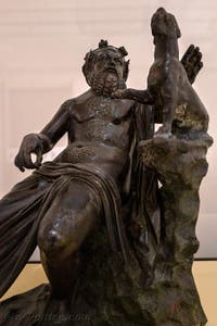 Vieux Satyre à usage de fontaine, Villa des Papyrus, Herculanum, musée archéologique de Naples en Italie
