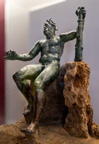 Hercule Epitrapezios au banquet, Pompéi, musée archéologique de Naples en Italie