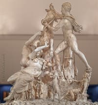 Le Taureau Farnèse et le Supplice de Dircé, Collection Farnèse, musée archéologique de Naples en Italie