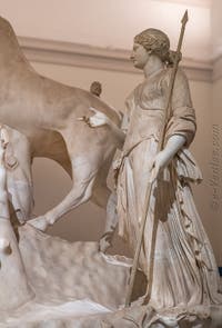 Le Taureau Farnèse et le Supplice de Dircé, Collection Farnèse, musée archéologique de Naples en Italie