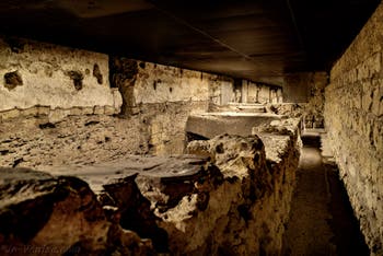 Partie supérieure du Cardine de la Neapolis souterraine sous la Basilique San Lorenzo Maggiore à Naples en Italie