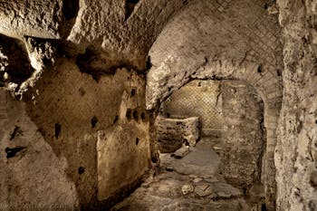 Fullonica, blanchisserie de la Neapolis souterraine sous la Basilique San Lorenzo Maggiore à Naples en Italie