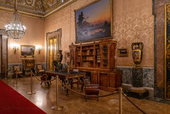 Le bureau du roi Joachim Murat du Palais Royal de Naples en Italie