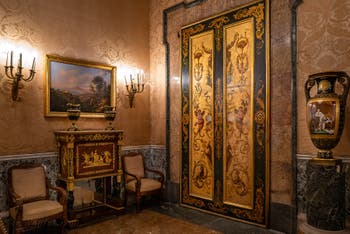 Le bureau du roi Joachim Murat du Palais Royal de Naples en Italie