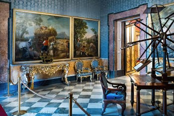 Le Lutrin Rotatif de la chambre du fond du Palais Royal de Naples