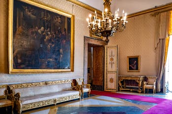 La salle Marie-Christine du palais royal de Naples en Italie
